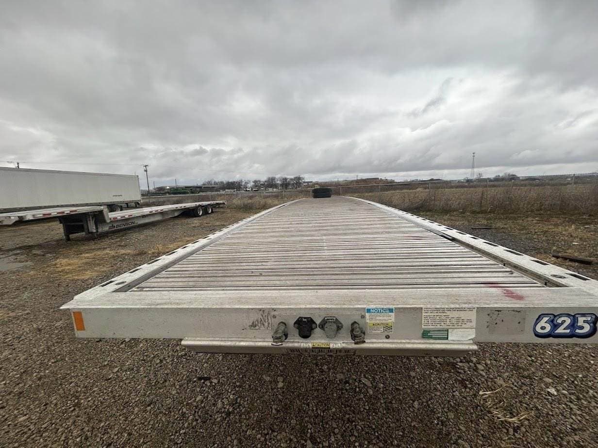 2019 Fontaine 48x102 Aluminum Flatbed Trailer - Air Ride, Spread Axle image 10