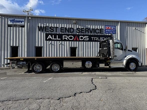 2026 Kenworth T880 image 5