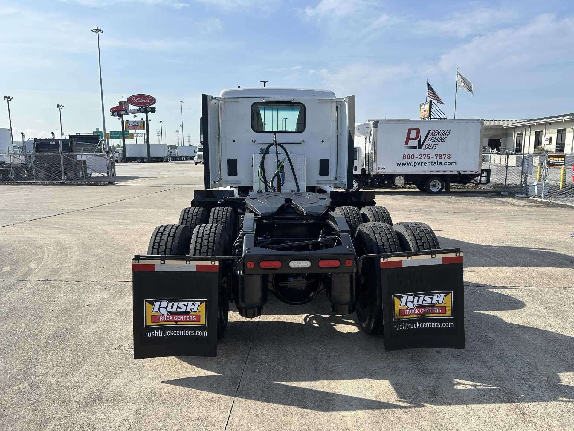 Used 2020 Peterbilt 579 Conventional - Day Cab in Houston, TX image 28