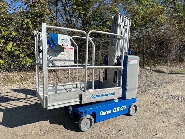 2016 GENIE GR20 image 5