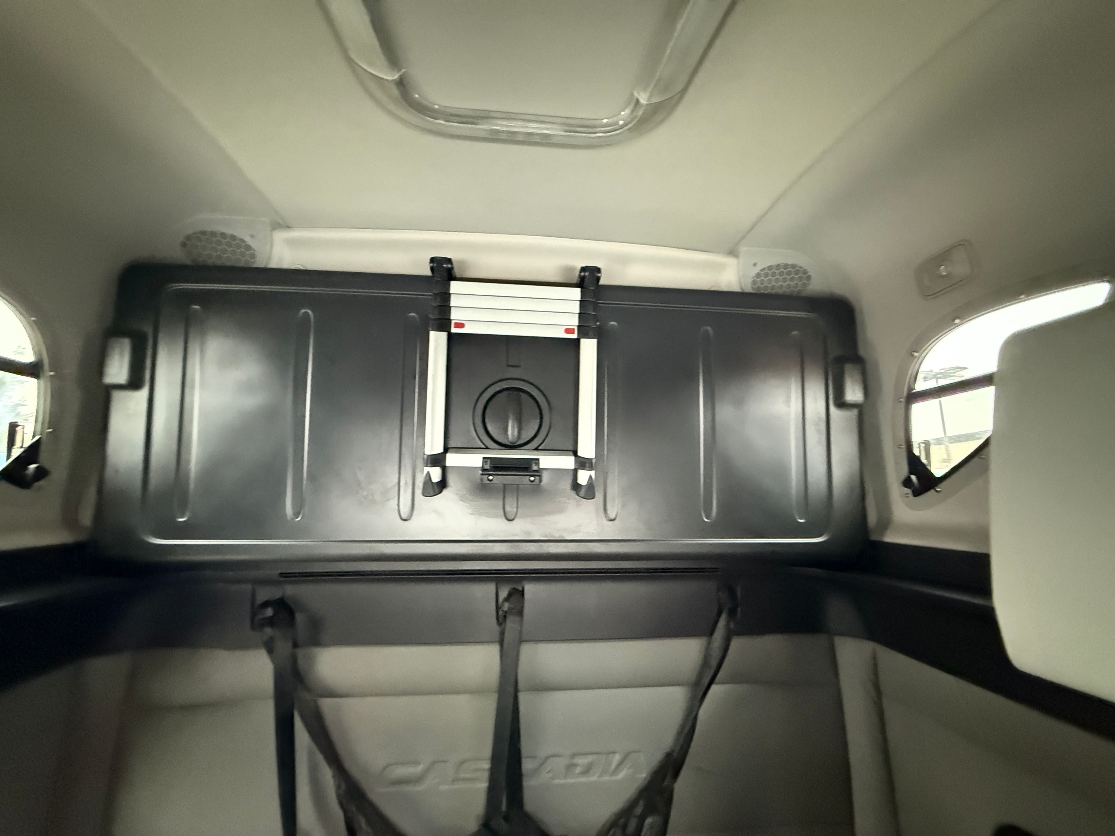 2019 Freightliner Cascadia 126 image 18