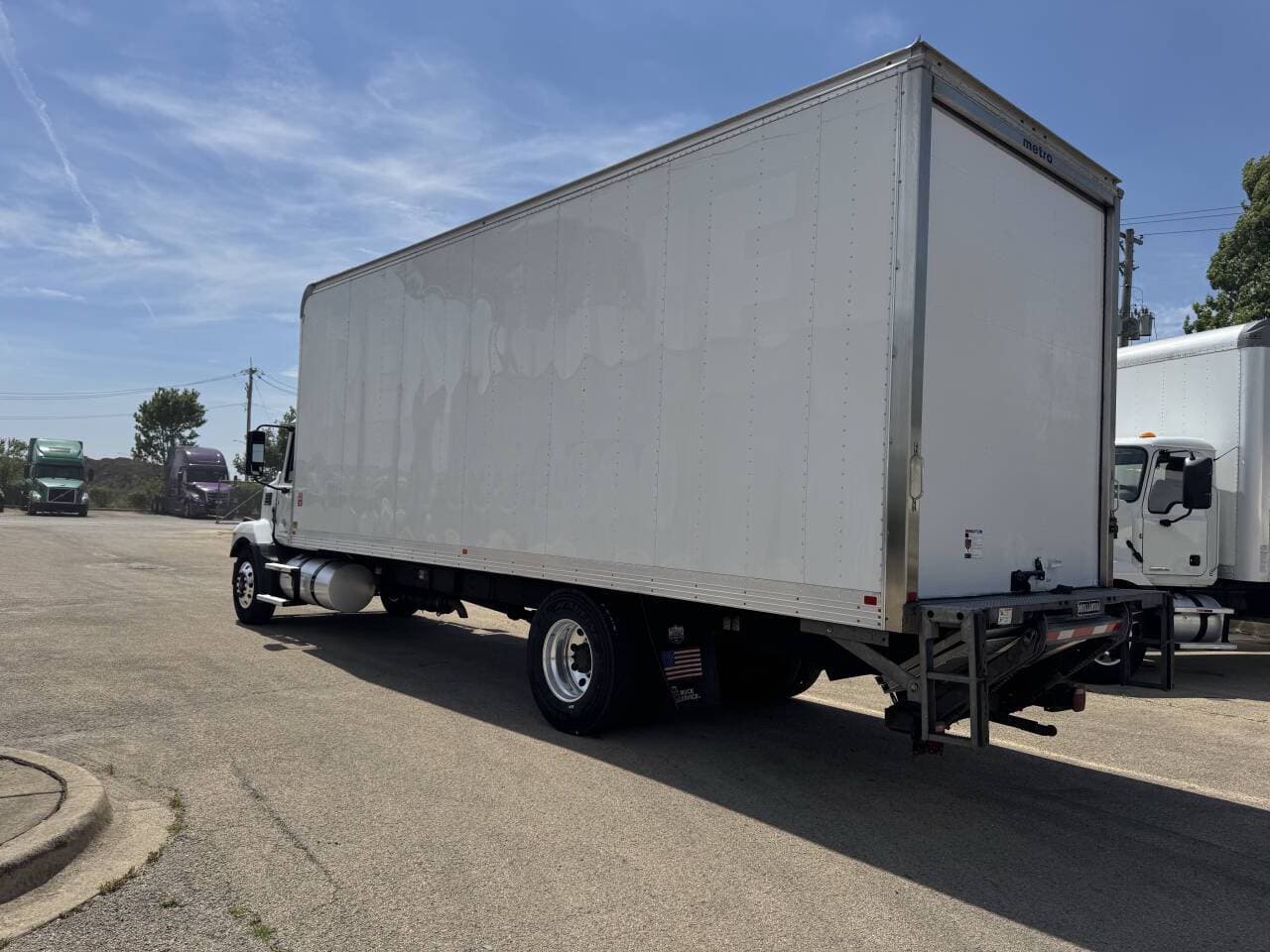 2023 Mack MD6 image 8