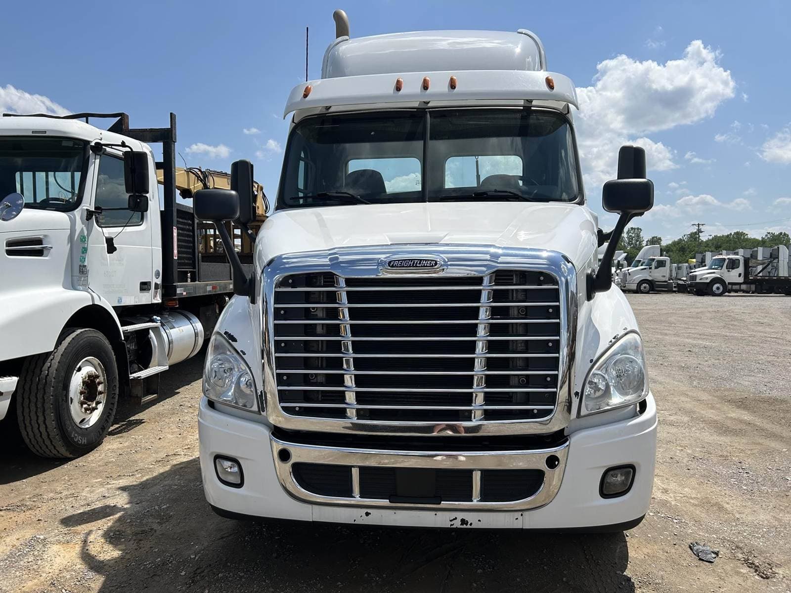 2020 Freightliner Cascadia 113 image 4
