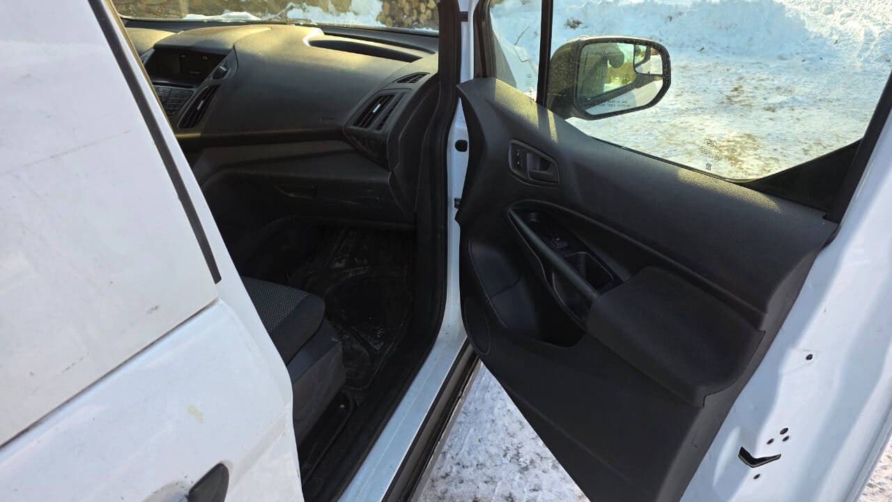 2016 Ford Transit image 13