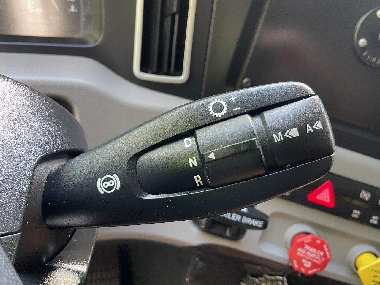 2020 Freightliner Cascadia 126 image 20