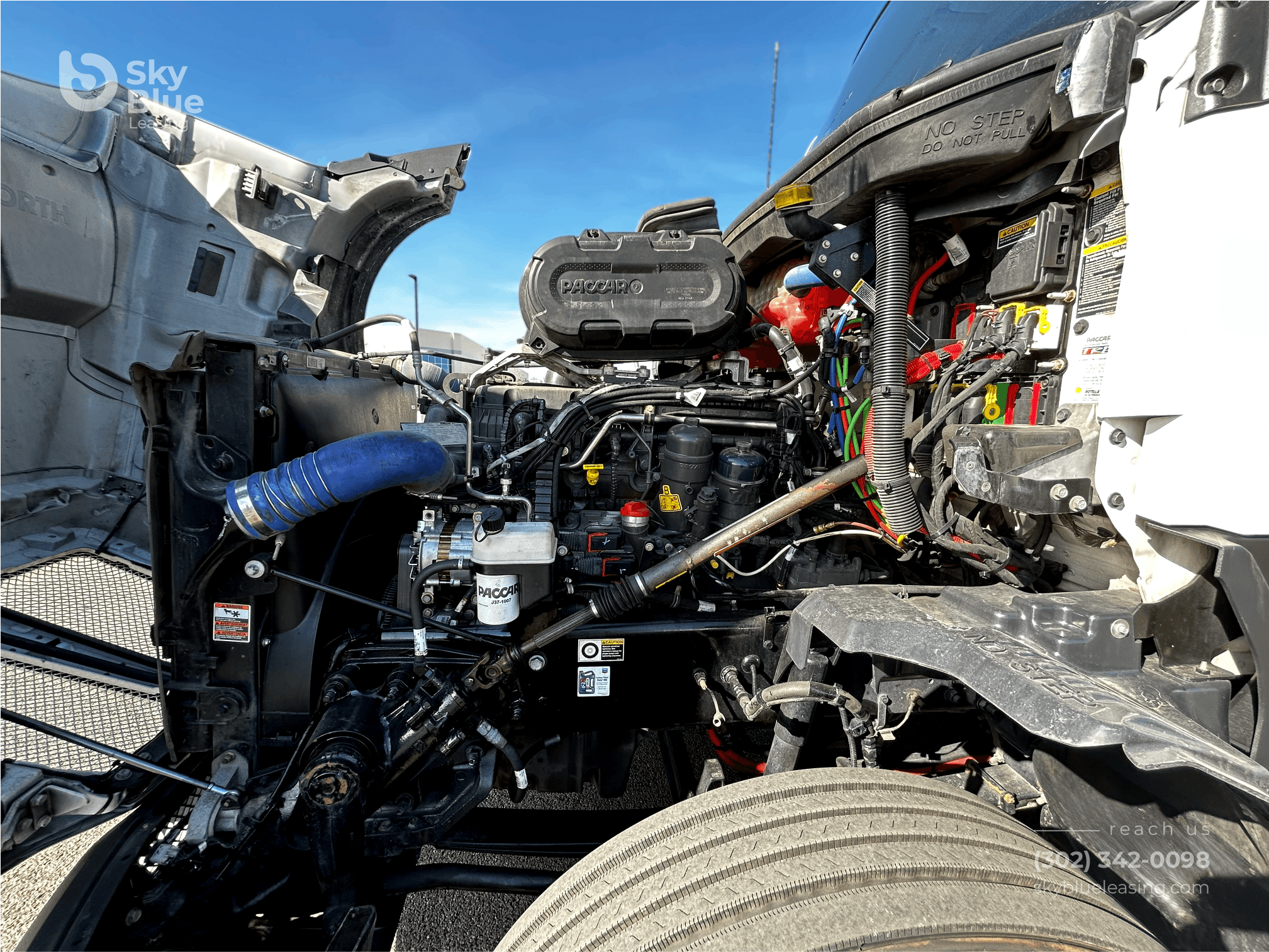 2025 Kenworth T680 image 9