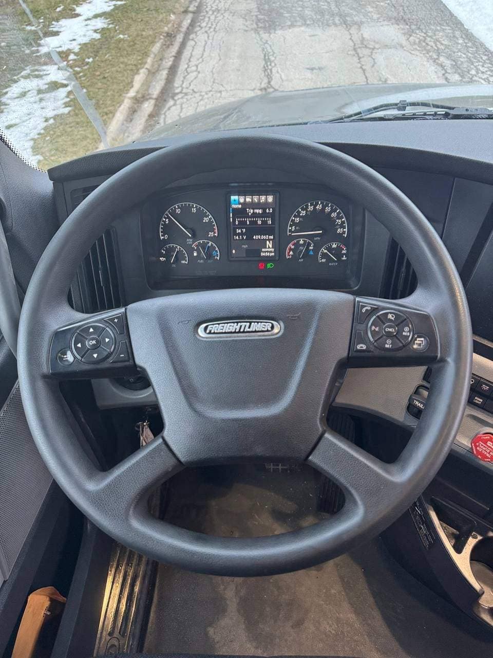 2022 Freightliner Cascadia image 14