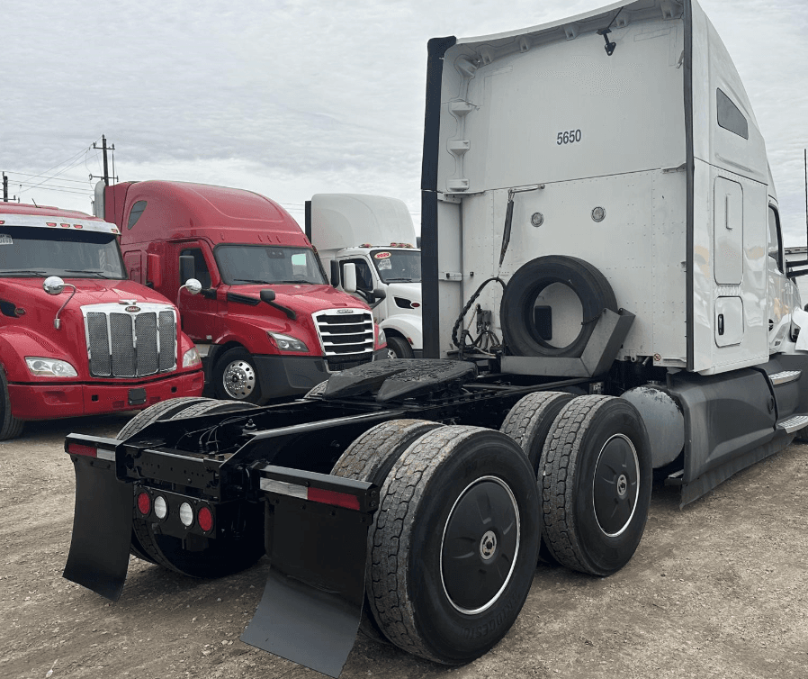 2020 Kenworth T680 image 5