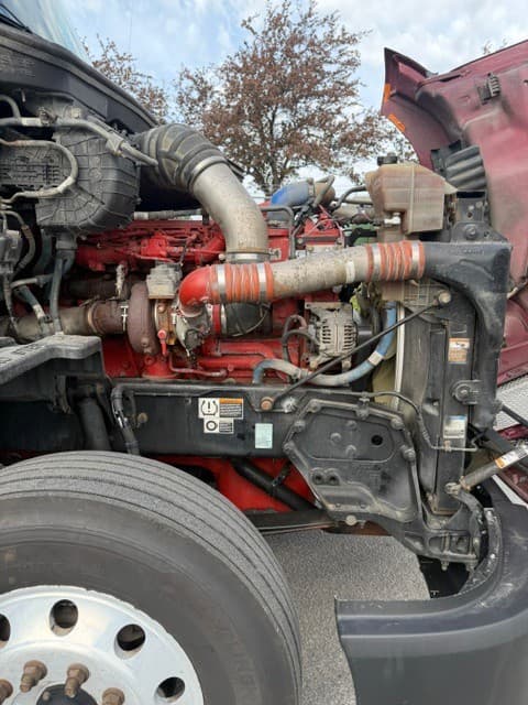 2020 Kenworth T680 image 12