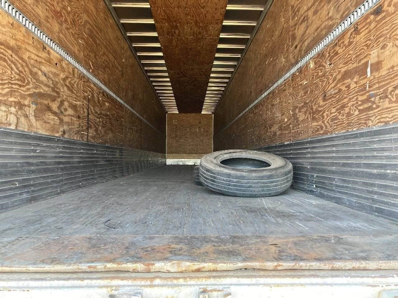 1999 Great Dane 53 ft Dry Van Trailer - Swing Door, Air Ride, Sliding Axle image 7