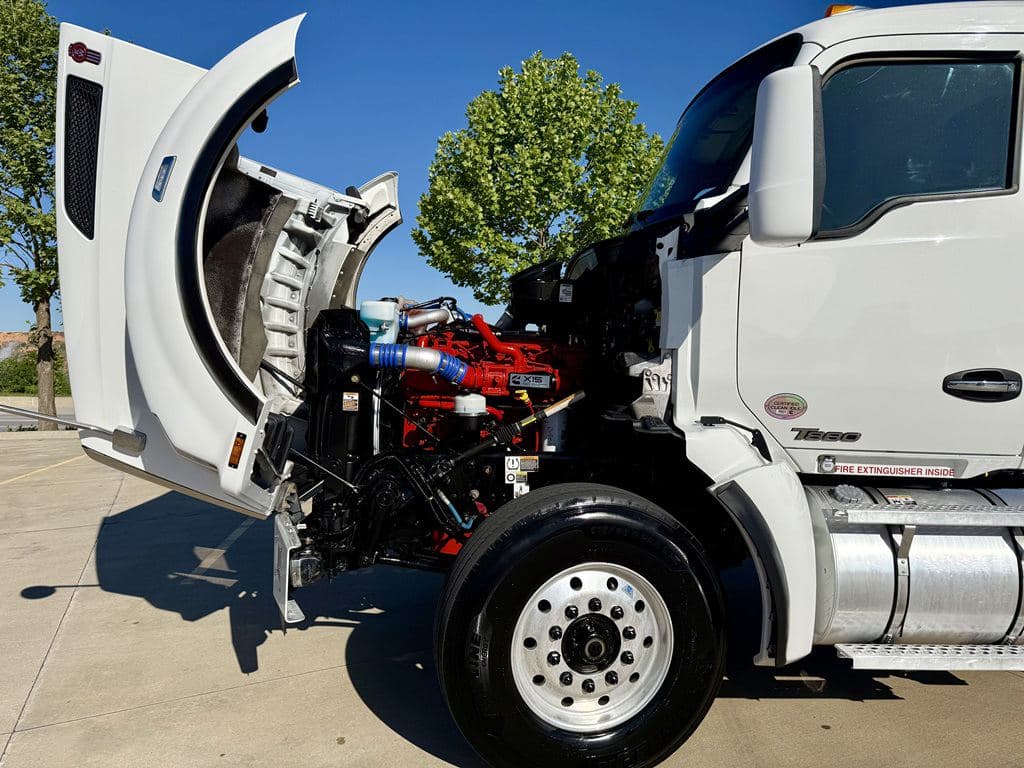 Used 2021 KENWORTH T880 image 12