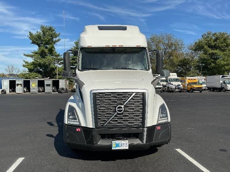 2022 Volvo VNL image 1