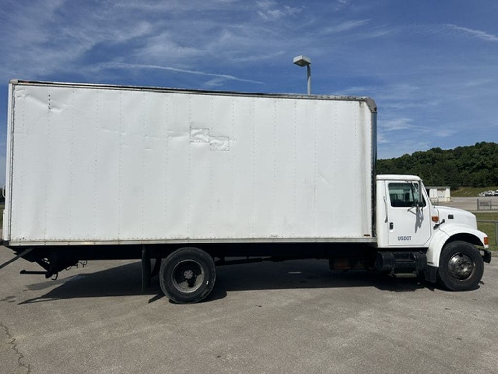 Used 1993 INTERNATIONAL 4700 image 11