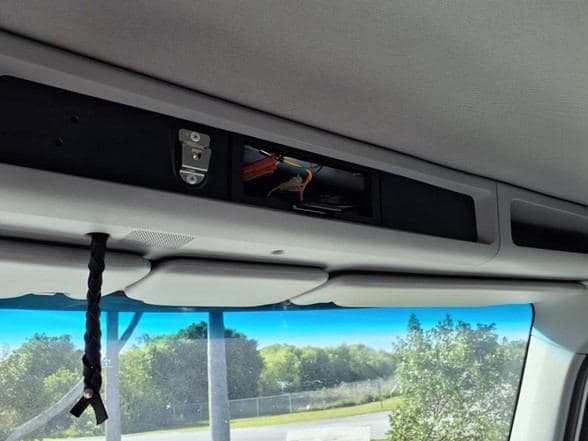 2026 Kenworth T880 image 28