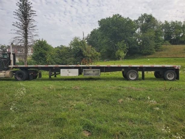 2012 UTILITY 48 ft x 102 in Combination image 3