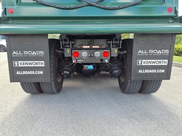 2025 Kenworth T880 image 35