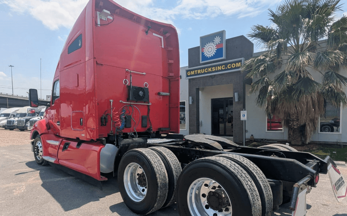 2020 Kenworth T680 image 6