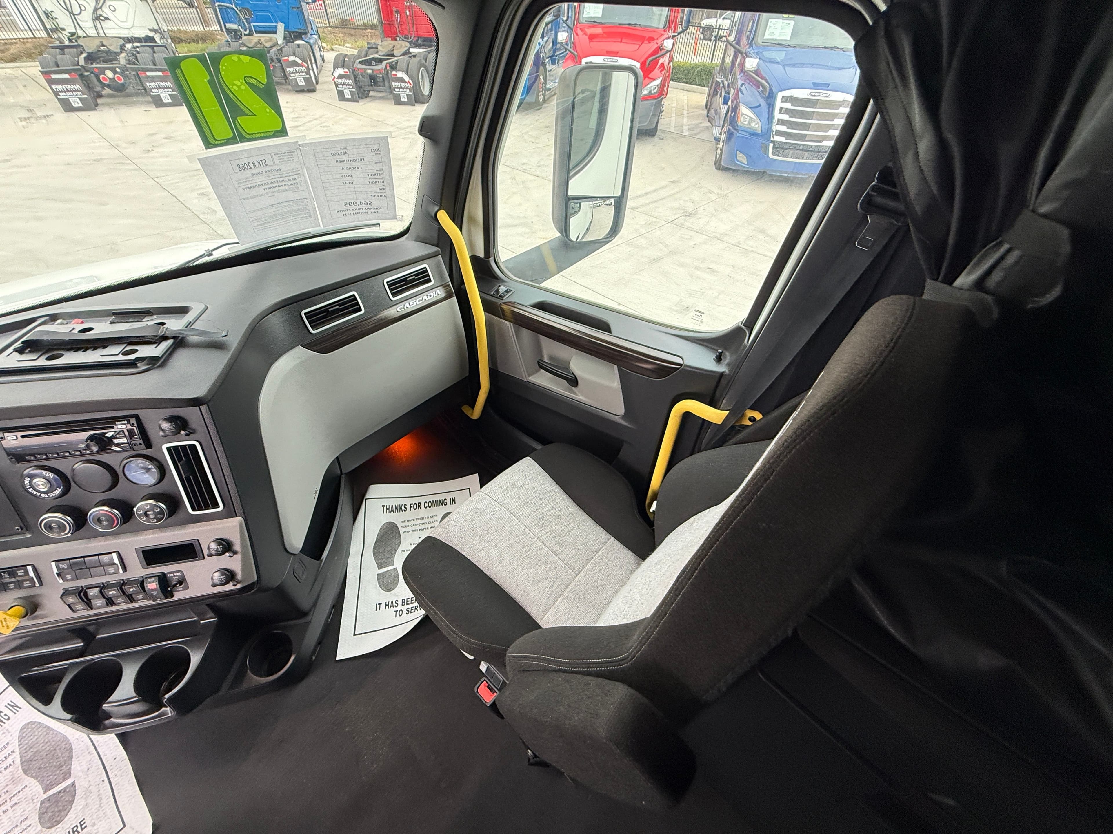 2021 Freightliner Cascadia 126 image 23