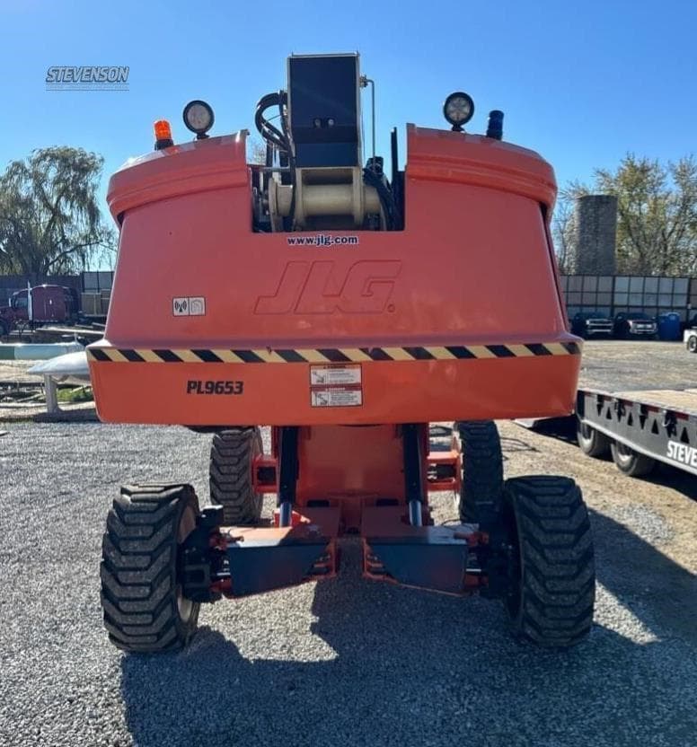 2021 JLG 670SJ image 3