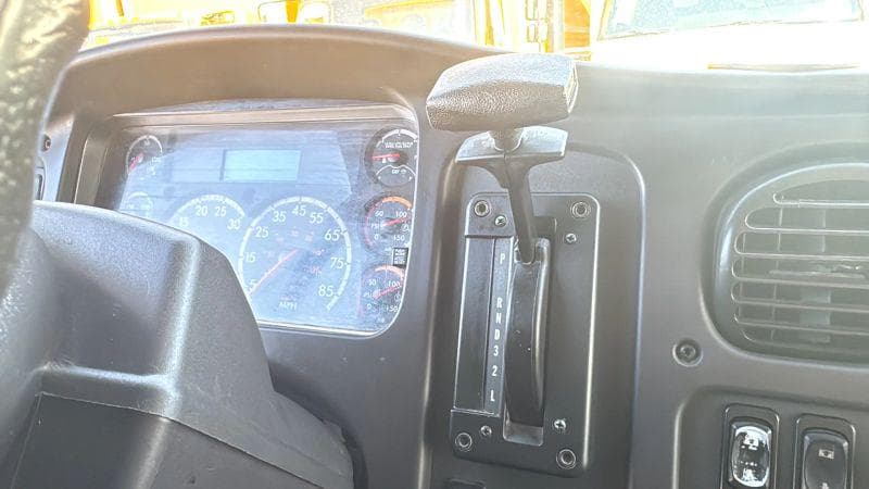 2017 Freightliner Cascadia 125 image 24