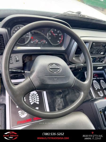 2020 Hino 268 image 15