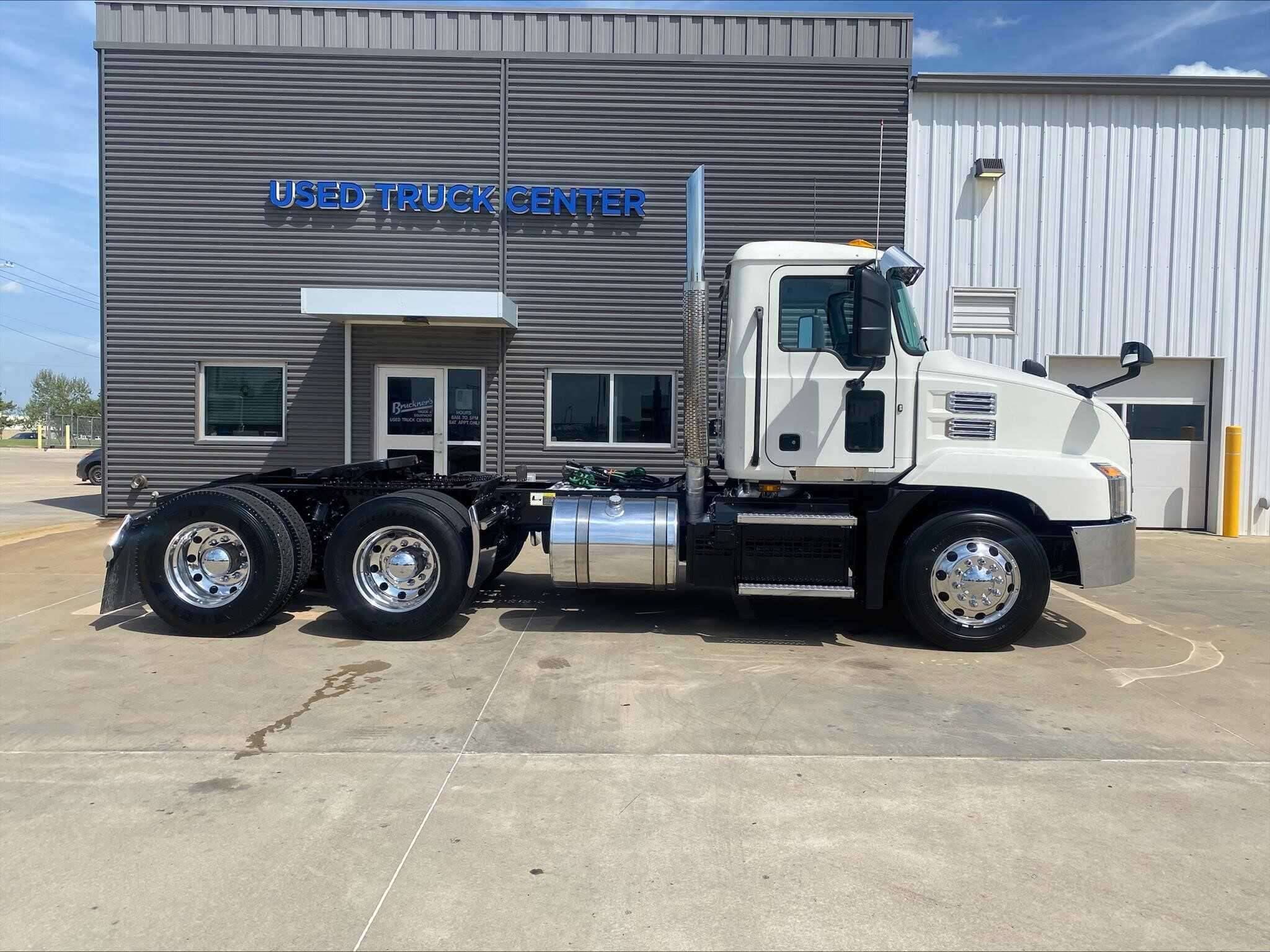 Used 2021 MACK ANTHEM Conventional - Day Cab in Oklahoma City, OK image 4