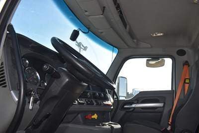 2020 Kenworth T680 image 4
