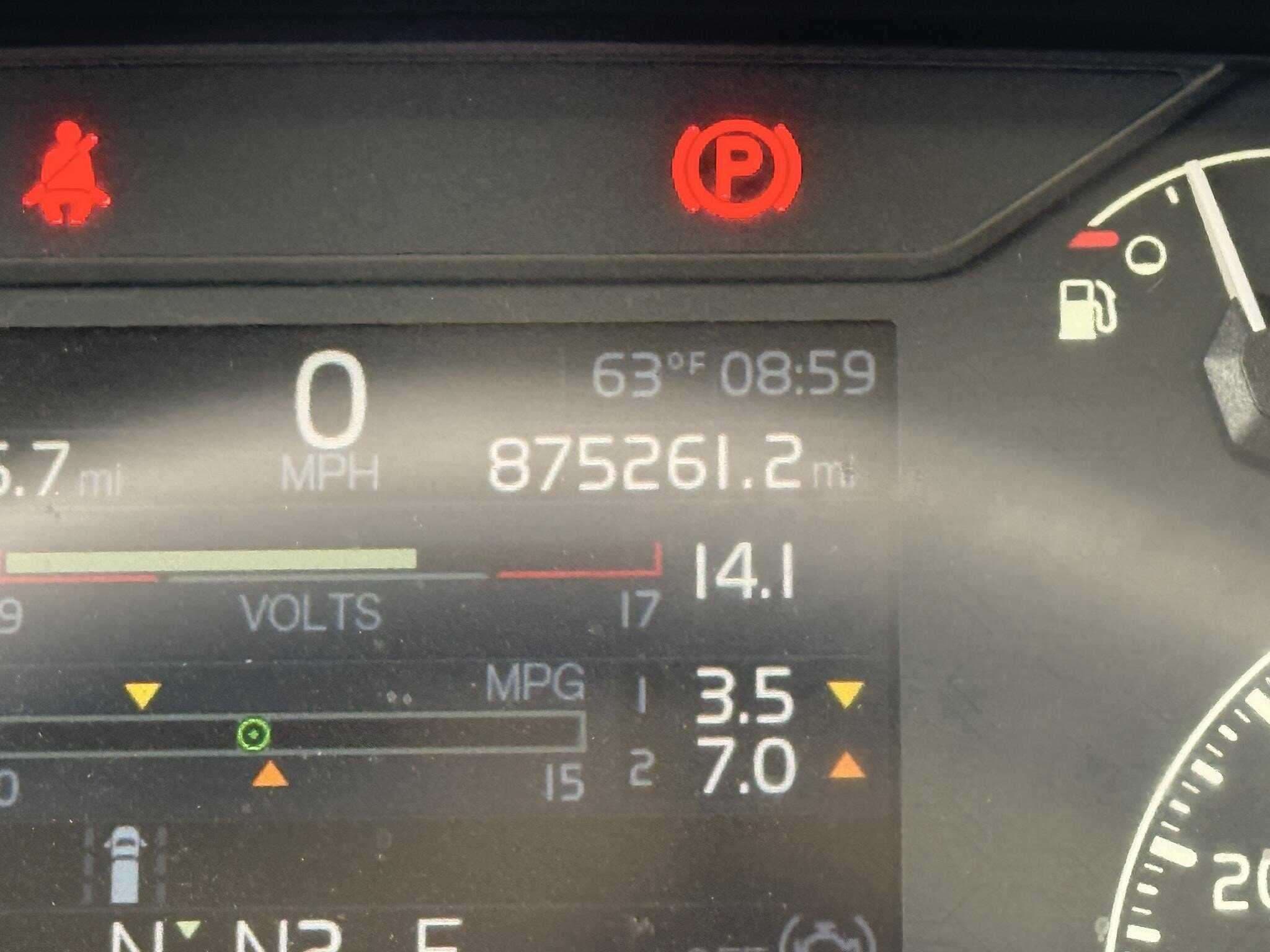 2020 Volvo VNR image 20