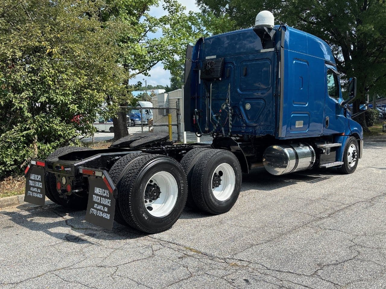 2020 Freightliner Cascadia 126 image 10