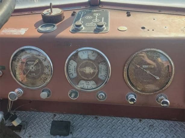 1948 AMERICAN LAFRANCE 700 image 1