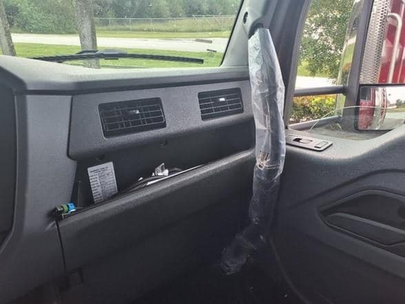 2025 Kenworth D5 image 16