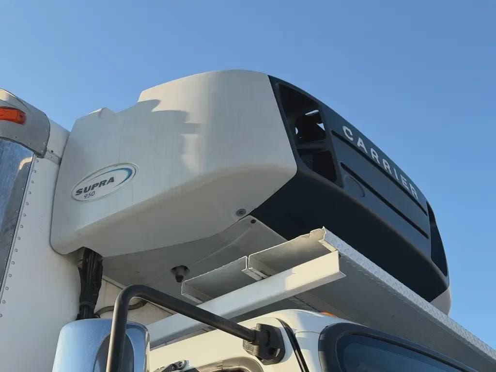 Used 2015 FREIGHTLINER Reefer/Refrigerated Truck, Expeditor-Hotshot, Catering Truck - Food Truck - BUSINESS CLASS M2 106  image 11