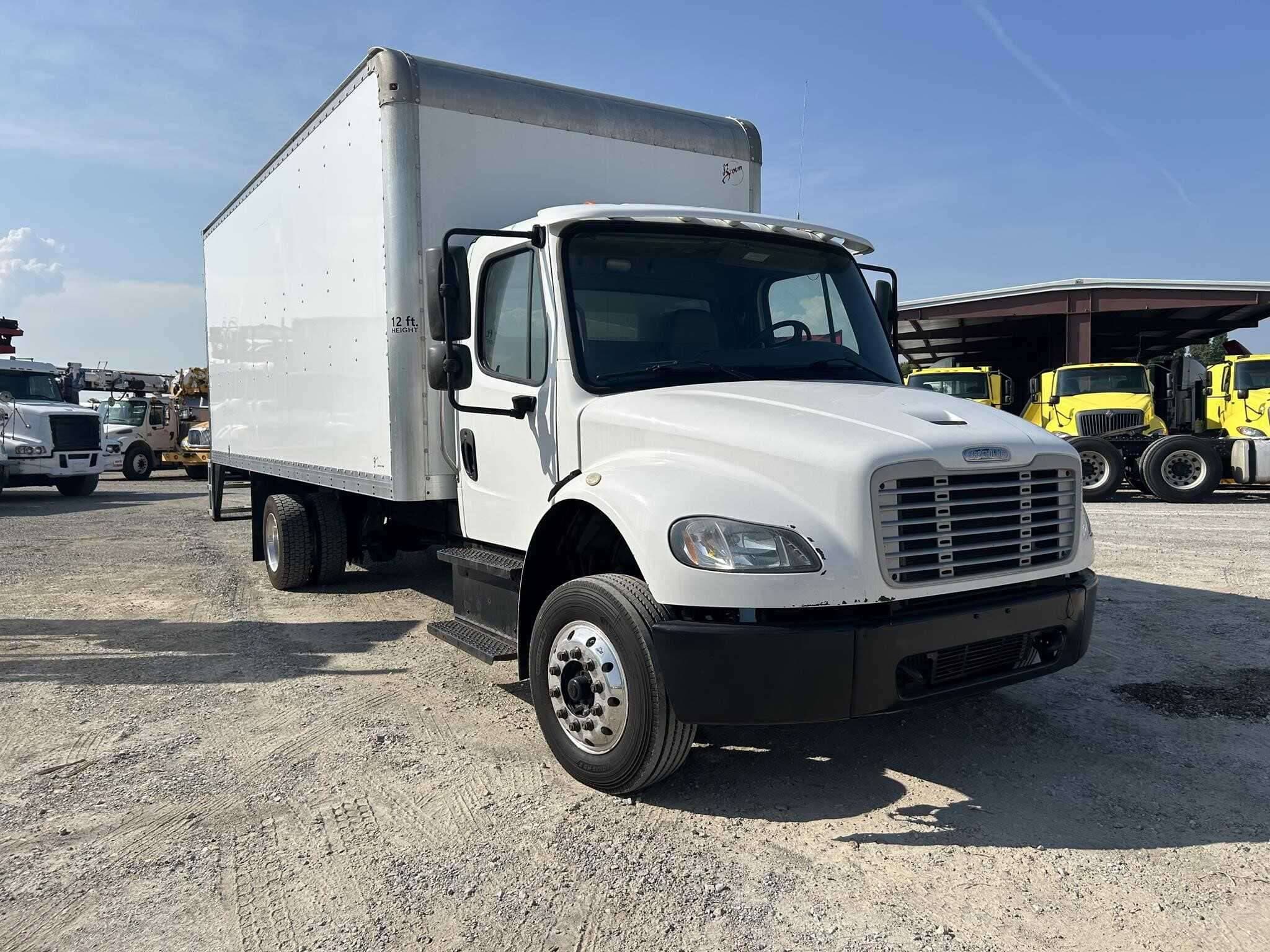 2020 Freightliner M2 image 14
