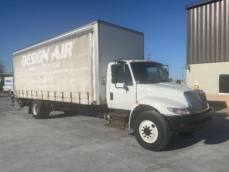 2018 International 4300 image 1