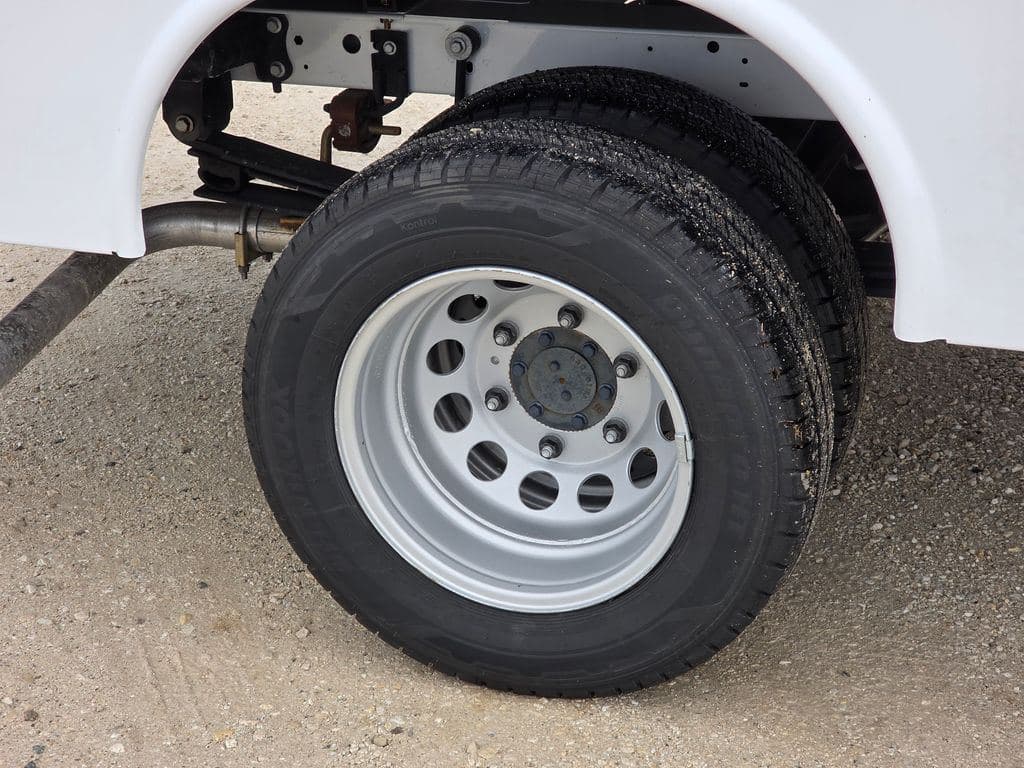 2024 Ford Transit-350 Base image 11