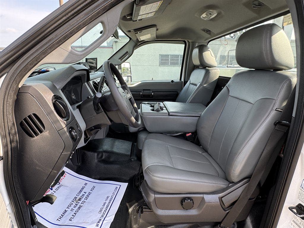 2016 Ford F550 image 55