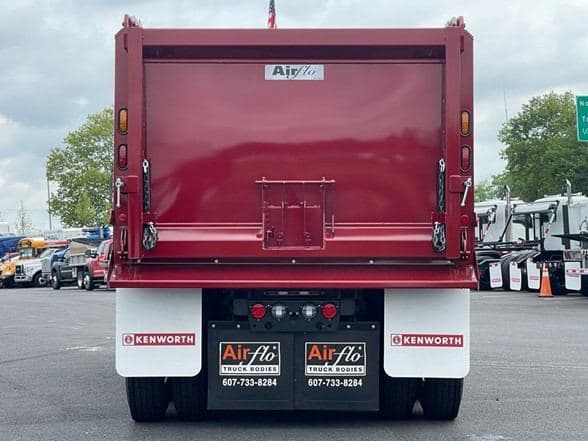 2025 Kenworth T880 image 8