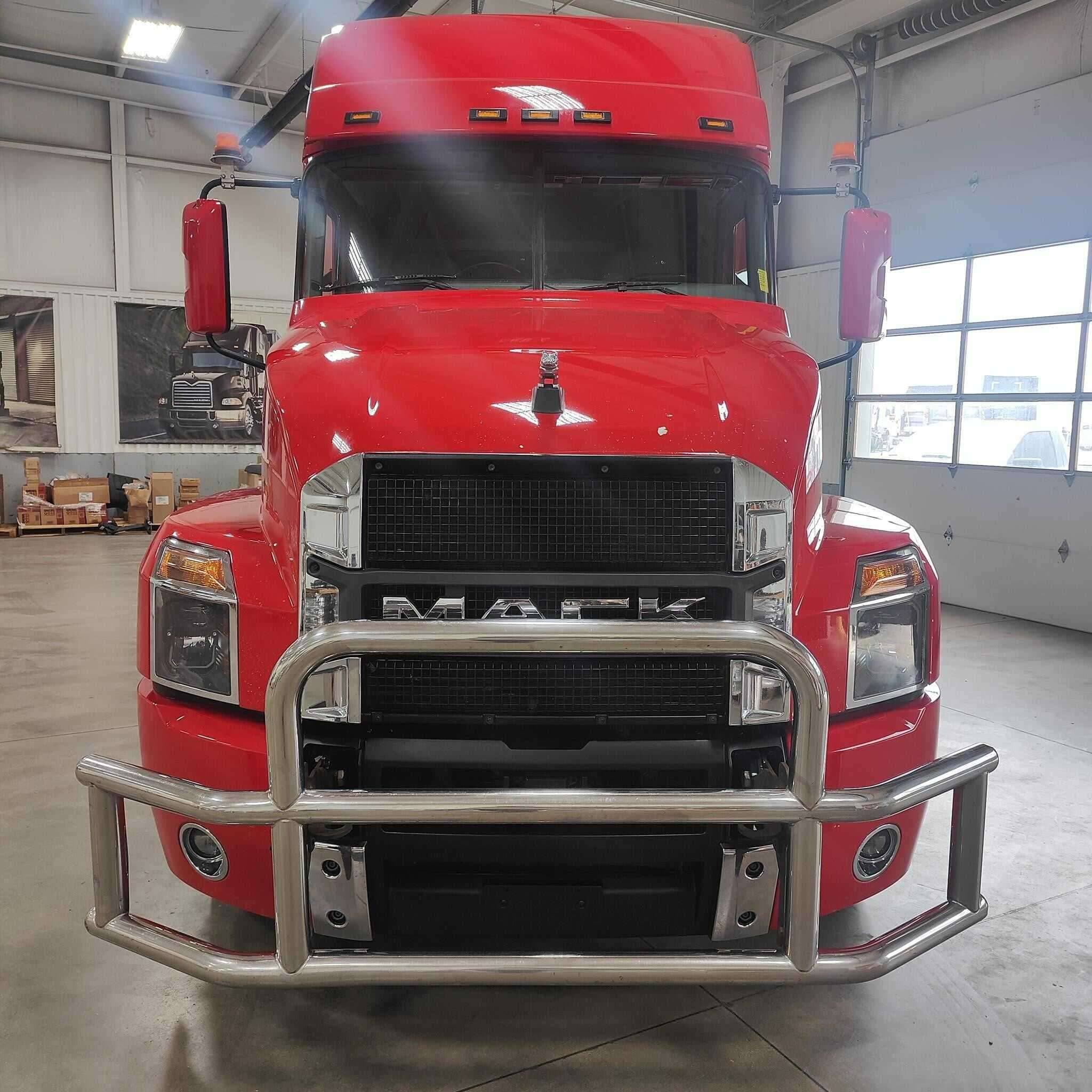 Used 2022 MACK ANTHEM Conventional - Sleeper Truck in Commerce City, CO image 15