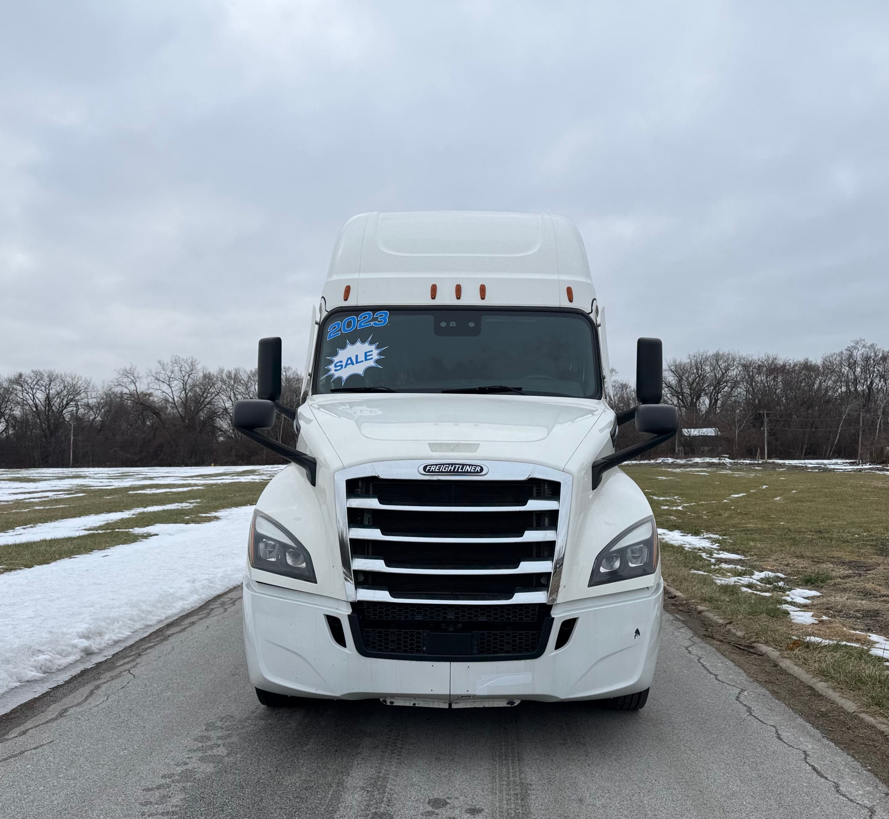 2023 Freightliner Cascadia 126 image 2