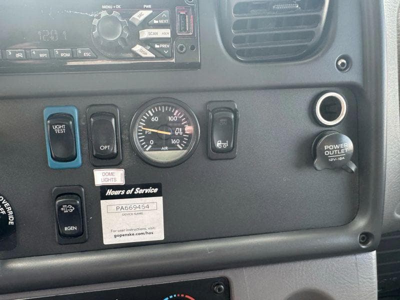 2018 Freightliner Cascadia 125 image 40