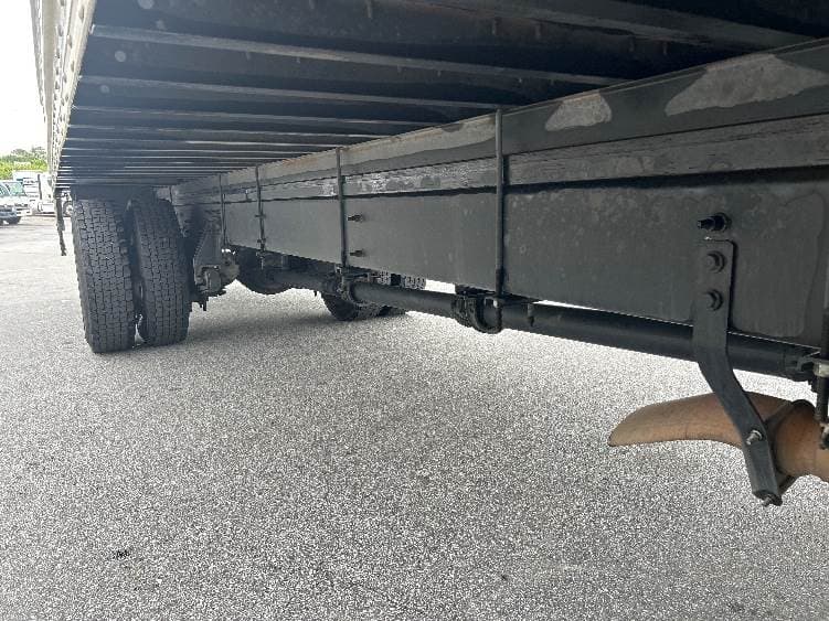 2022 International MV607 Box Truck - 220HP, 6 Speed Automatic, Roll up Door image 14