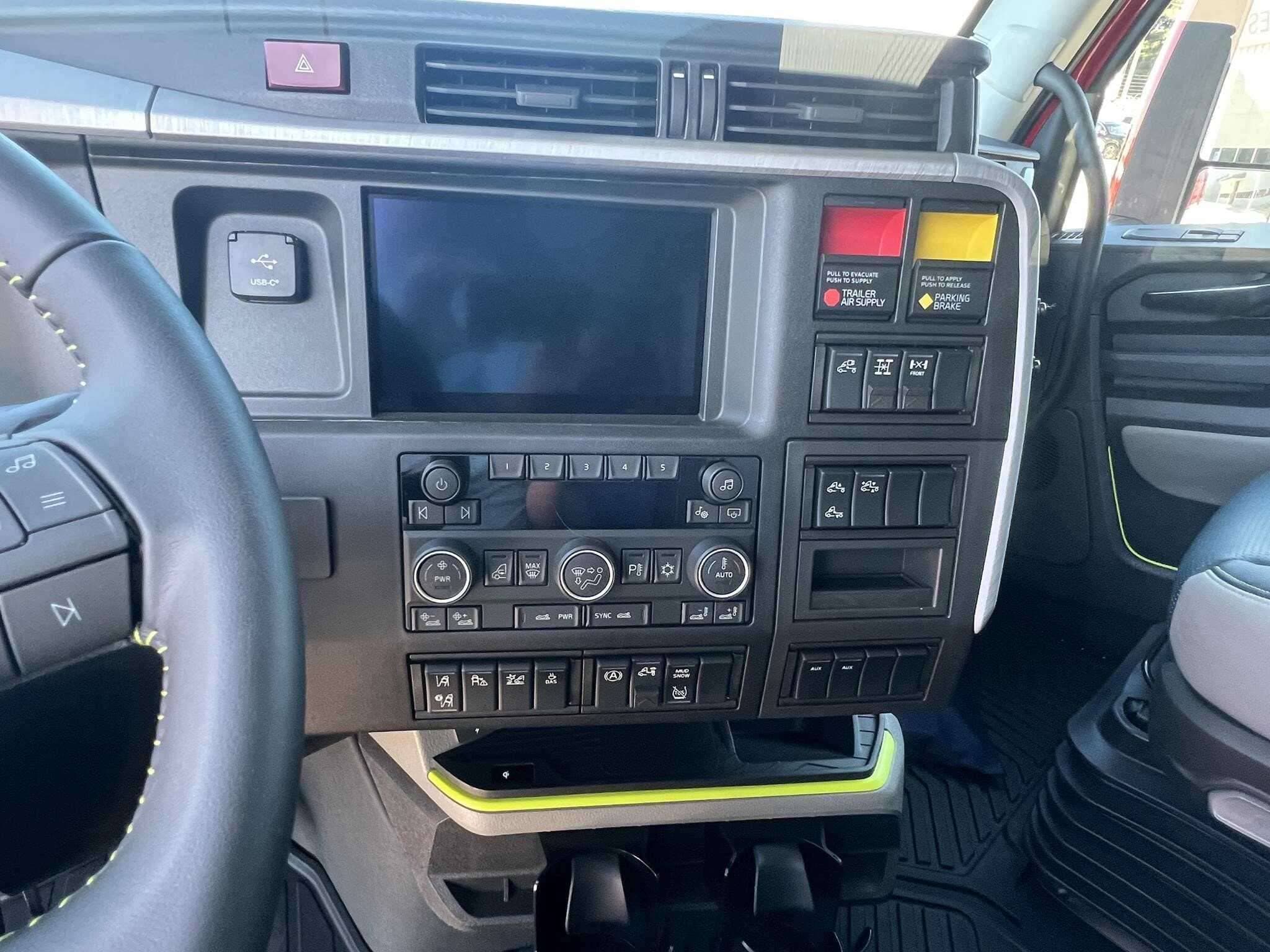 New 2026 VOLVO VNL64T660 Conventional - Sleeper Truck in Bossier City, LA image 6