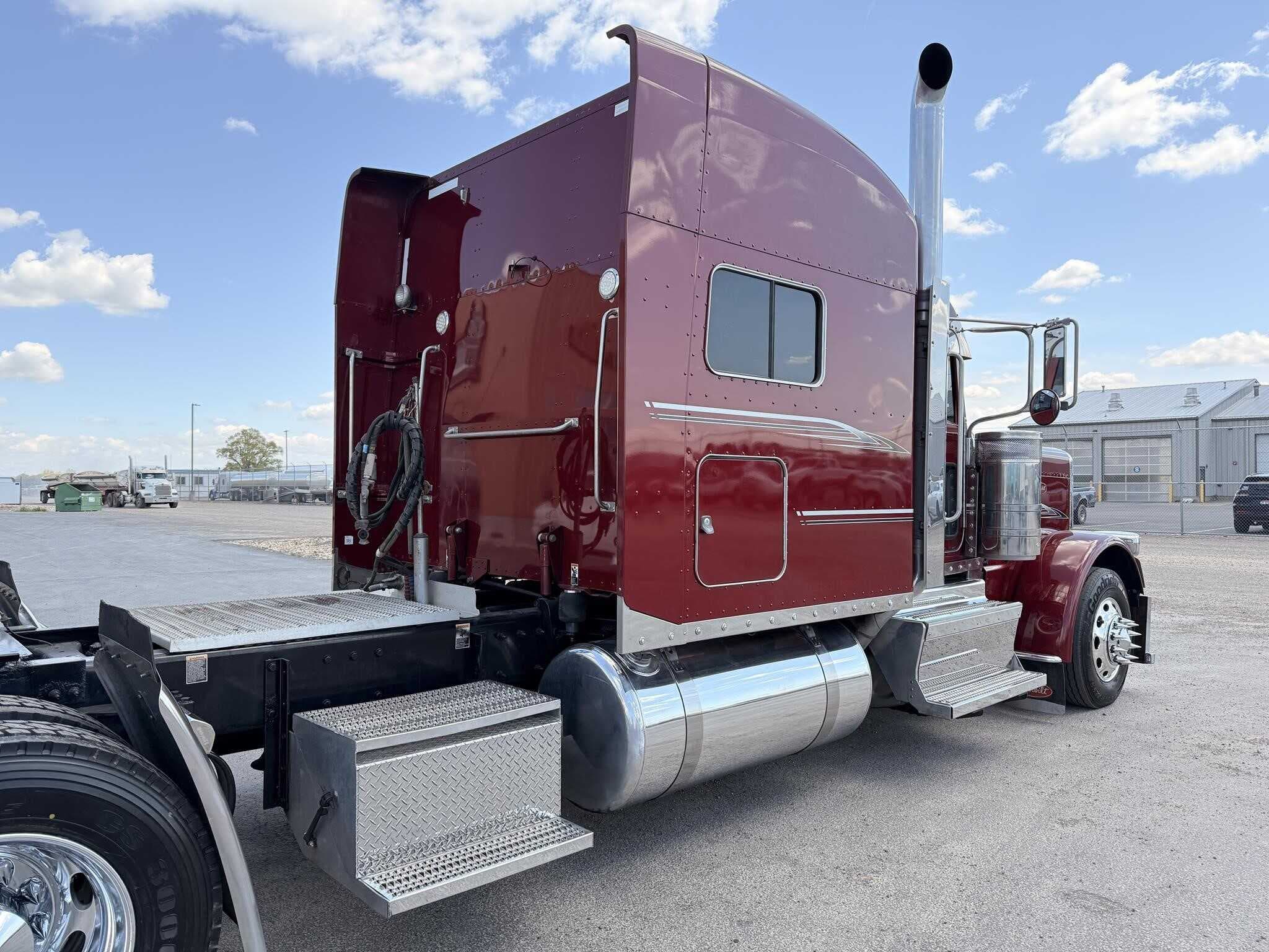 Used 2020 PETERBILT 389 Conventional - Sleeper Truck in Heyburn, ID image 7
