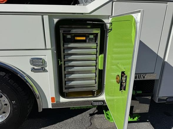 2026 Kenworth W990 image 23