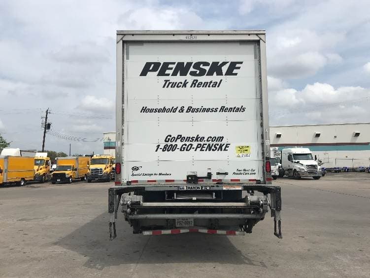 2022 International MV607 Box Truck - 220HP, 6 Speed Automatic, Roll up Door image 7