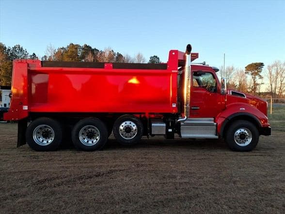 2026 Kenworth T880 image 2