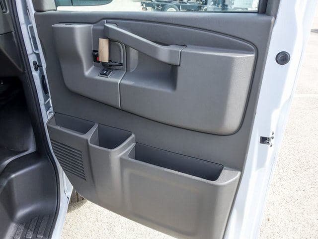 2025 Chevrolet Express 2500 Work Van Cargo image 18