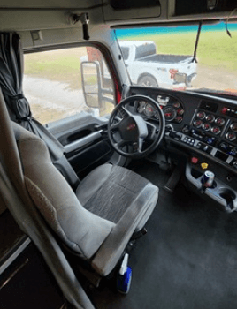 2020 Kenworth T680 image 6