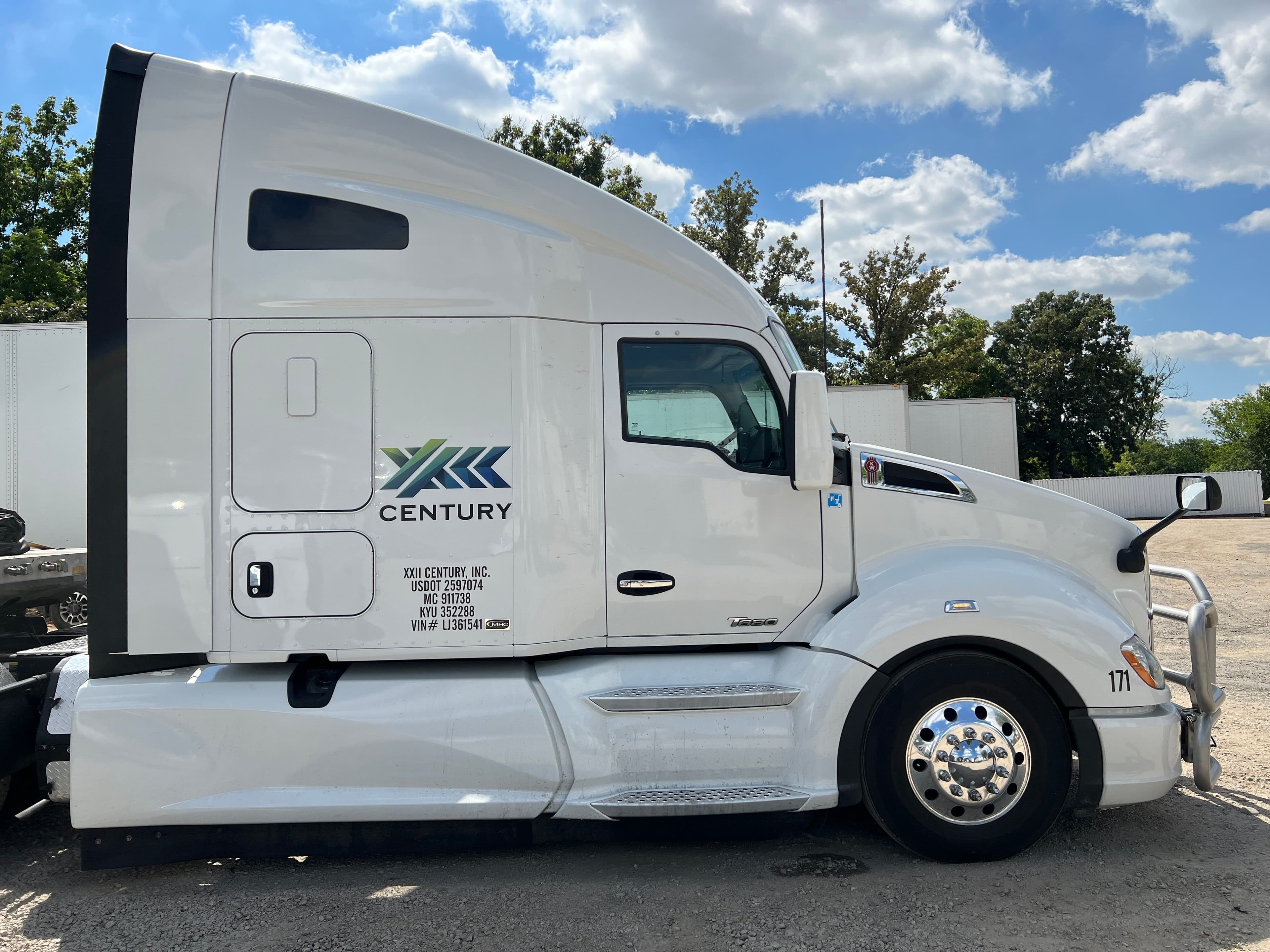 2020 Kenworth T680 image 2