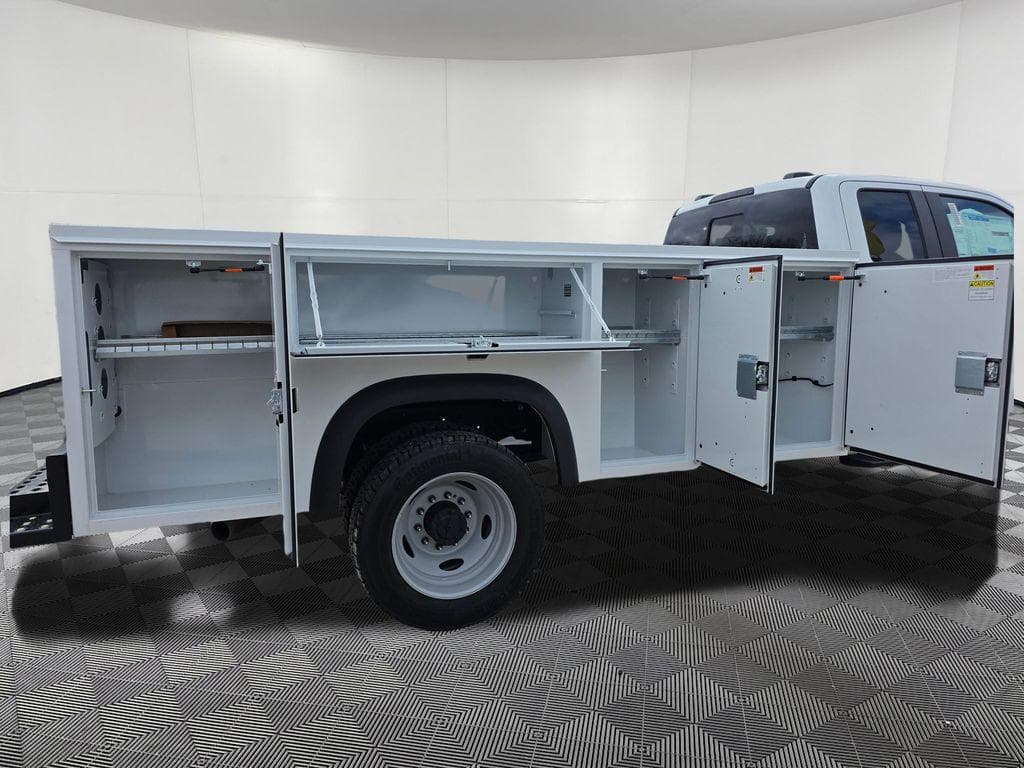 2026 Ford F-550SD XL Service Utility Body image 20